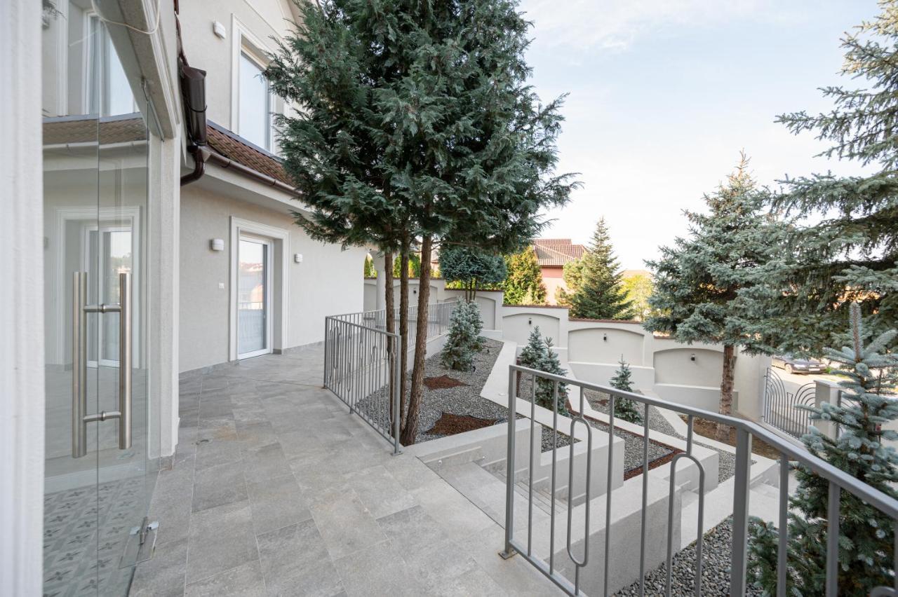 Dozsa Residence Oradea Exterior photo